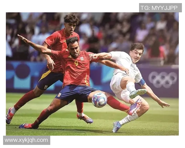 足球明星的英文表达与他们的职业生涯精彩瞬间解析